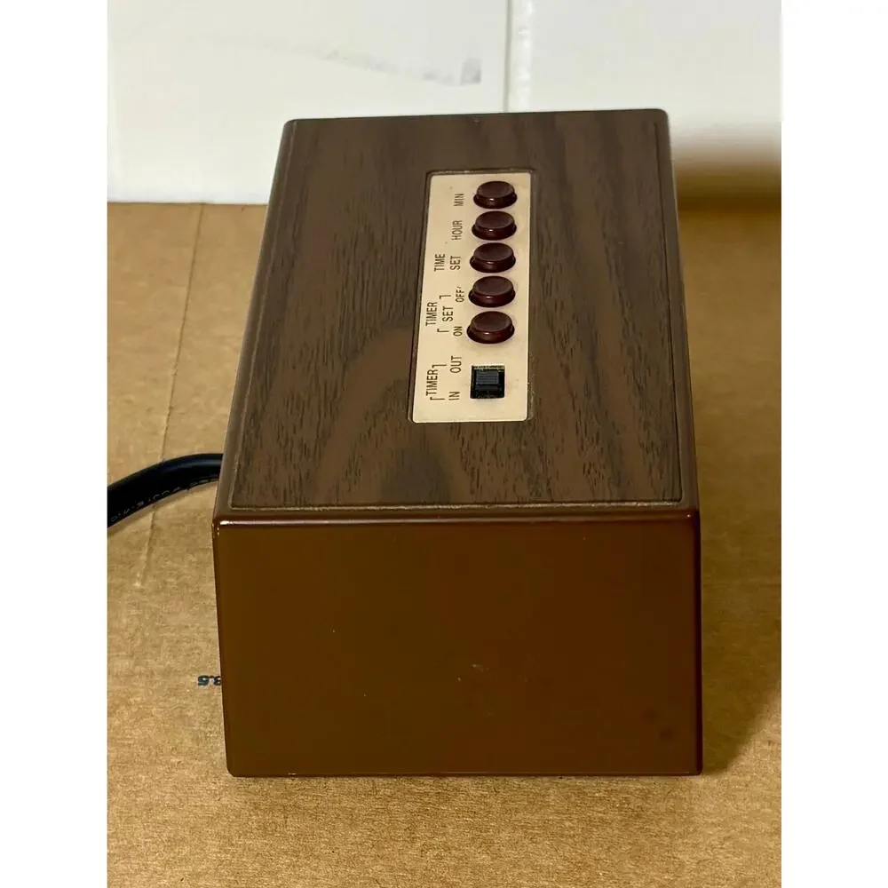 Vintage Woodgrain Micronta 63-885 Clock Red Digital LED Japan